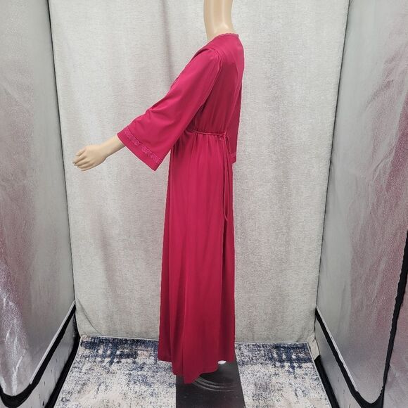Montgomery Ward Vintage Deep Pink Nightgown and Robe Peignor Set Nylon - Picture 3 of 14